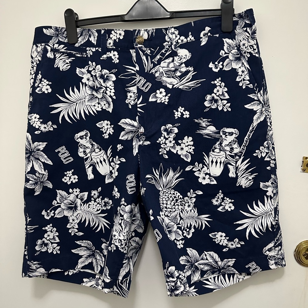 Polo by Ralph Lauren Men's Blue and White Tropical Short